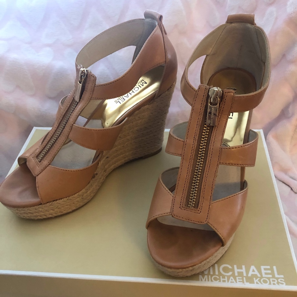 Michael kors wedges